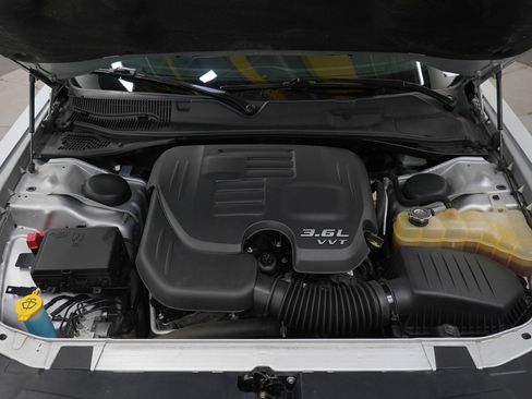 Used 2020 Dodge Challenger SXT w/ Blacktop Package image 27