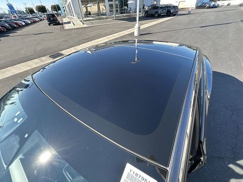 Used 2022 Tesla Model 3 Long Range image 21