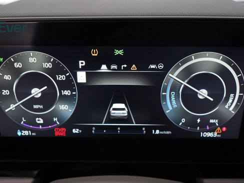 Used 2024 Kia Niro Wave w/ Wave Preserve Package image 25