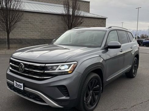 Used 2021 Volkswagen Atlas SEL image 2