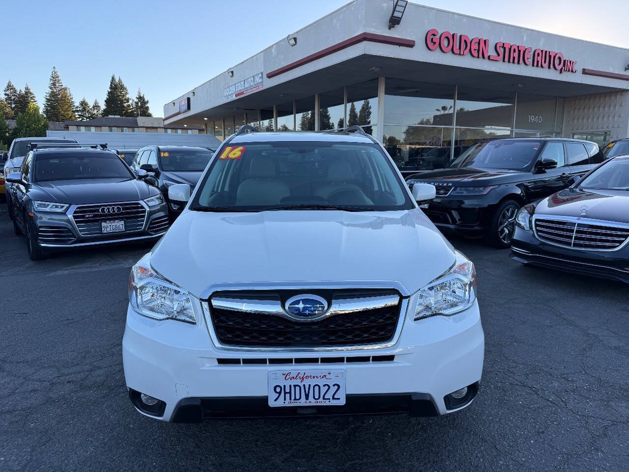 Used 2016 Subaru Forester 2.5i Limited AWD/4WD image 3