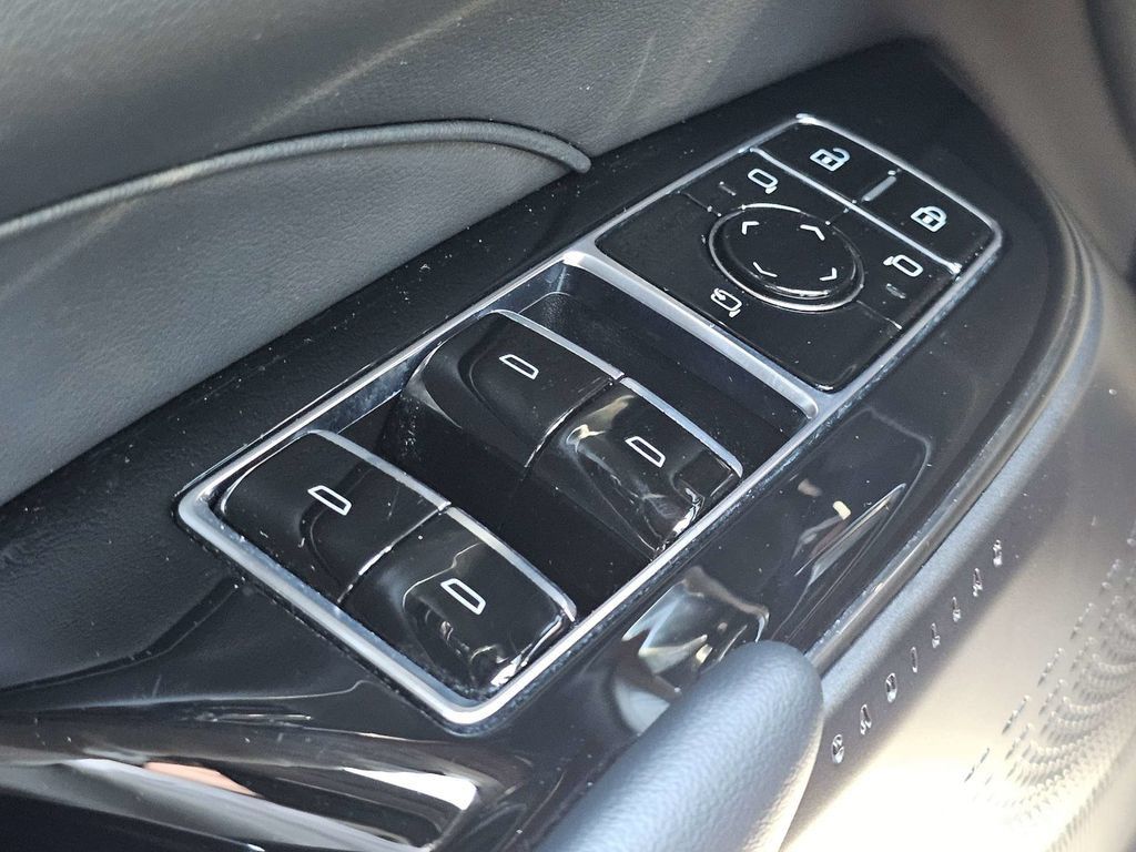 Certified 2024 Cadillac Lyriq Luxury w/ LPO, Floor Liner Package AWD/4WD image 27