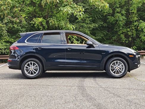 Used 2015 Porsche Cayenne Diesel w/ Premium Package image 13