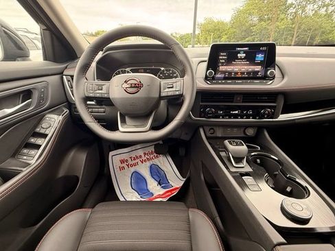 New 2026 Nissan Rogue SV w/ Rock Creek Premium Package AWD/4WD image 23