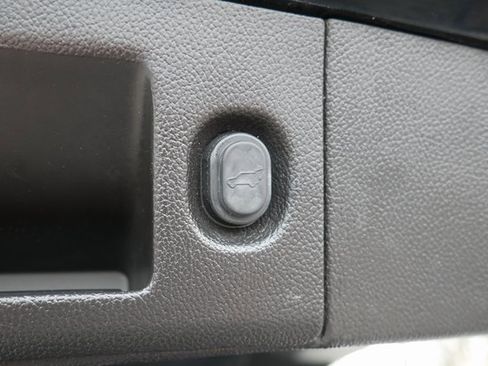 Used 2015 Chevrolet Tahoe LTZ image 12