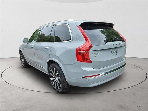 Certified 2025 Volvo XC90 B5 Core w/ Climate Package AWD/4WD image 3