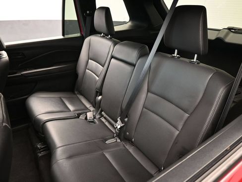 Used 2025 Honda Passport EX-L image 40