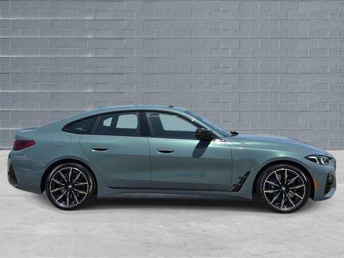 Used 2025 BMW M440i RWD image 3