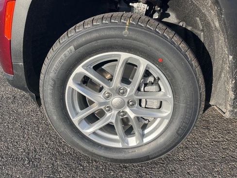 New 2026 Jeep Grand Cherokee L 4WD image 9