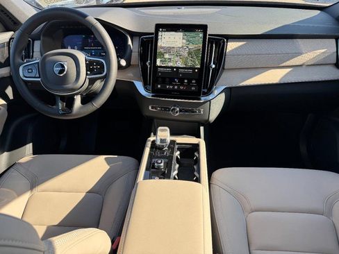 New 2026 Volvo XC90 B6 Plus w/ Protection Package image 6