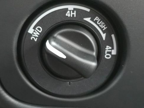 New 2026 Nissan Frontier PRO-4X image 5