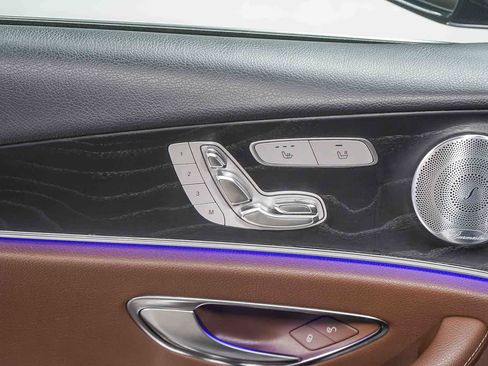 Used 2018 Mercedes-Benz E 300 image 21