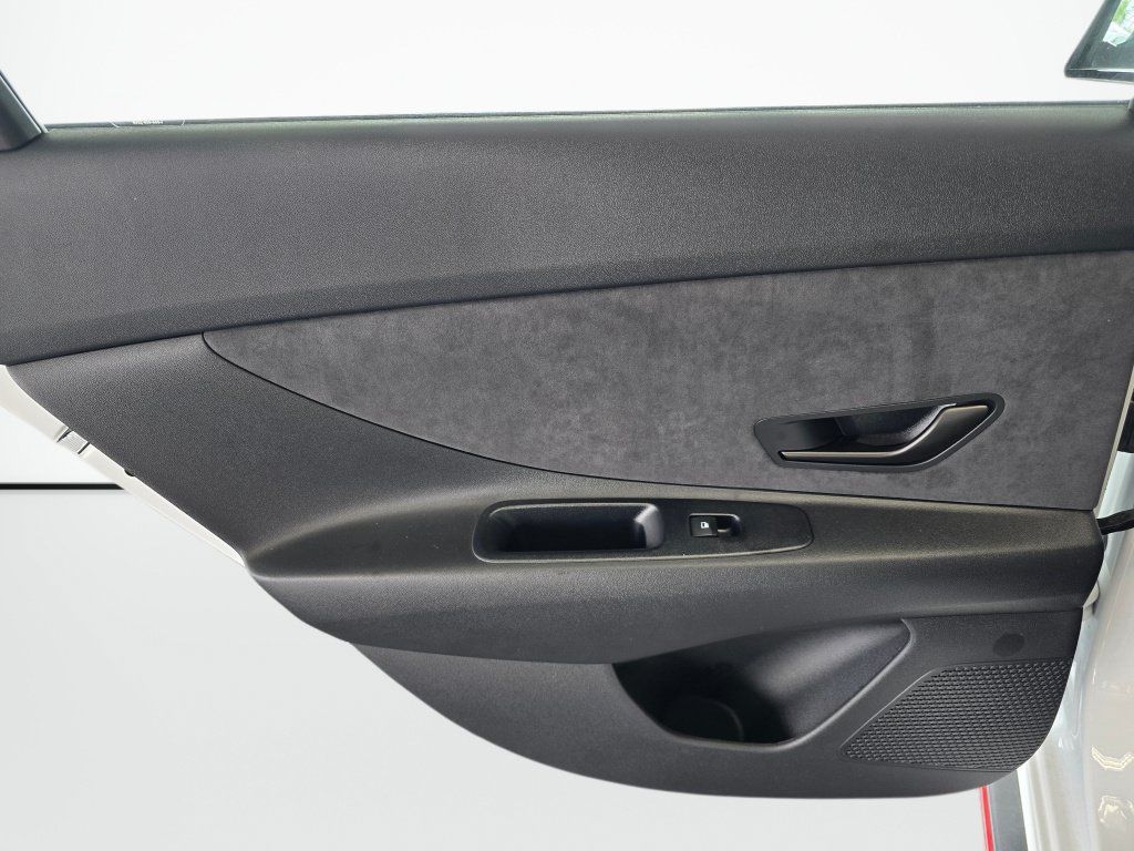 New 2026 Hyundai Elantra N FWD image 33