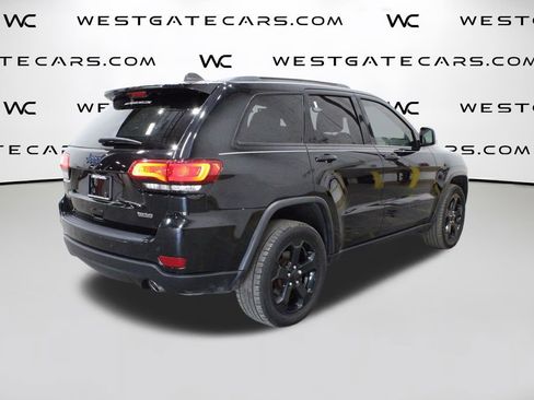 Used 2019 Jeep Grand Cherokee Laredo image 49
