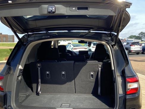 Used 2023 Honda Pilot Touring image 26