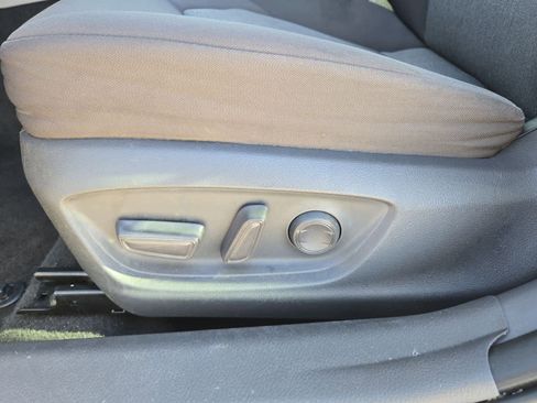 Used 2020 Toyota Camry LE image 16