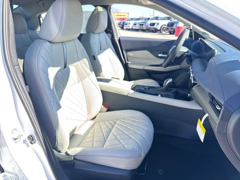 New 2026 Nissan Sentra SL w/ Floor Mat Package image 10