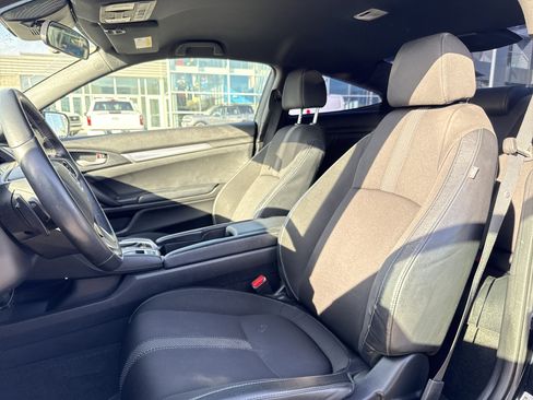 Used 2019 Honda Civic Sport image 12