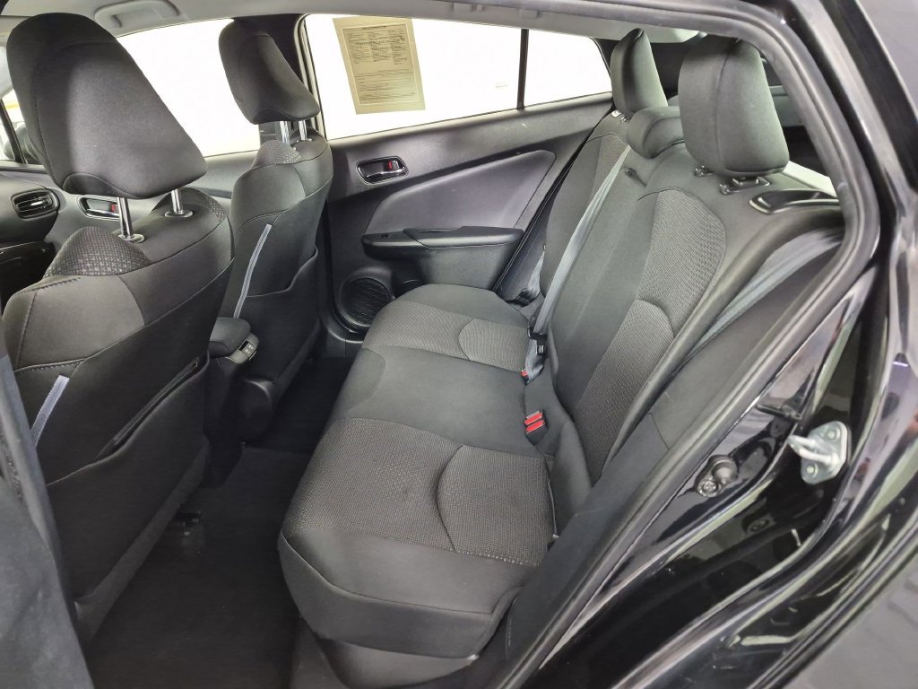 Used 2021 Toyota Prius LE FWD image 29