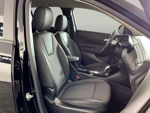Used 2025 Buick Encore GX Preferred w/ Comfort Package FWD image 9