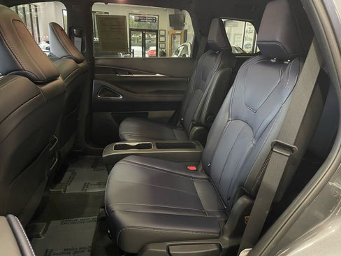 Used 2026 INFINITI QX60 Sport w/ Dark Cargo Package AWD/4WD image 31