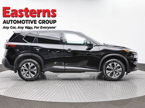 Used 2021 Nissan Rogue SV w/ Premium Package AWD/4WD image 4