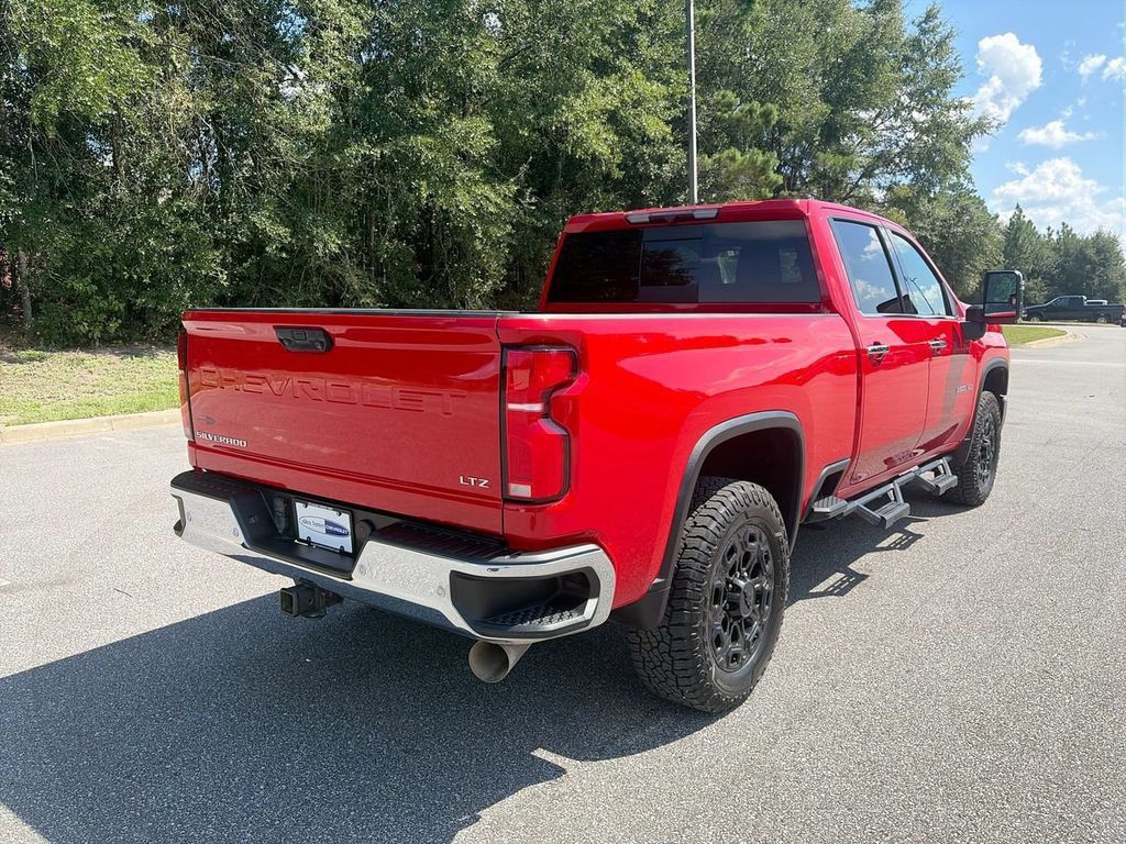 Used 2024 Chevrolet Silverado 2500 LTZ w/ LTZ Plus Package AWD/4WD image 4