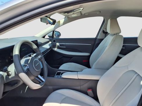 Used 2025 Hyundai Sonata SEL FWD image 7
