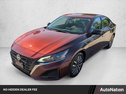 Used 2025 Nissan Altima 2.5 SV