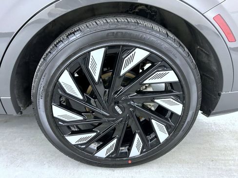 Used 2024 Lincoln Nautilus Black Label w/ Jet Appearance Package (87T) image 22