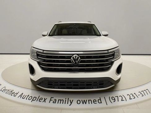 Used 2024 Volkswagen Atlas SE FWD image 8