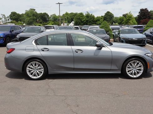 Used 2024 BMW 330i xDrive Sedan w/ Premium Package AWD/4WD image 4