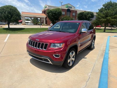 Used 2014 Jeep Grand Cherokee Limited w/ Trailer Tow Group IV AWD/4WD image 6