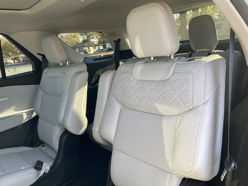New 2026 Ford Explorer Platinum w/ LUX Leather Package image 30