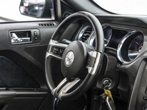 Used 2013 Ford Mustang GT Premium w/ Brembo Brake Pkg image 18