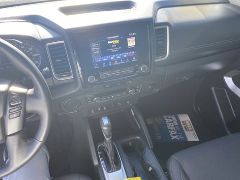 Used 2023 Nissan Frontier SV w/ SV Convenience Package image 17