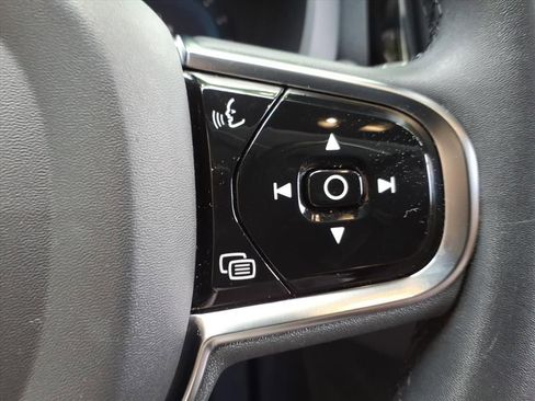Used 2023 Volvo XC60 B5 Plus w/ Climate Package AWD/4WD image 21