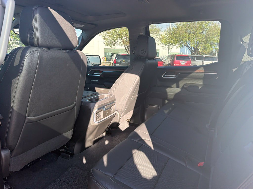 Used 2023 GMC Sierra 1500 Denali w/ Denali Reserve Package AWD/4WD image 12