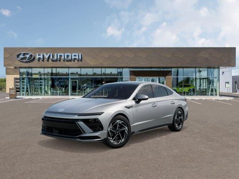 Used 2026 Hyundai Sonata SEL FWD image 1