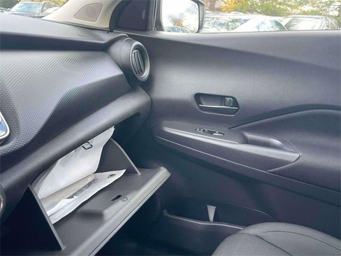 Certified 2025 Nissan Kicks Play S image 62