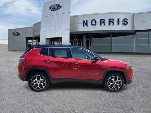 Used 2025 Jeep Compass Limited AWD/4WD image 5