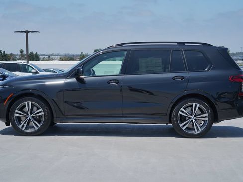 New 2027 BMW X7 xDrive40i w/ Executive Package AWD/4WD image 4