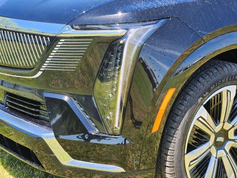 New 2025 Cadillac Escalade IQ Luxury 1 image 6