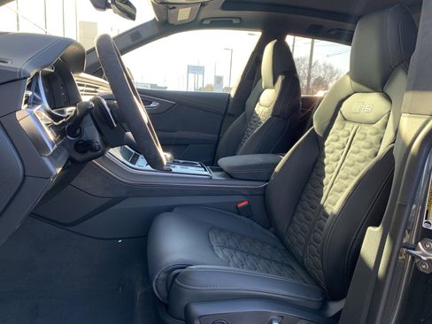 New 2026 Audi RS Q8 performance image 5