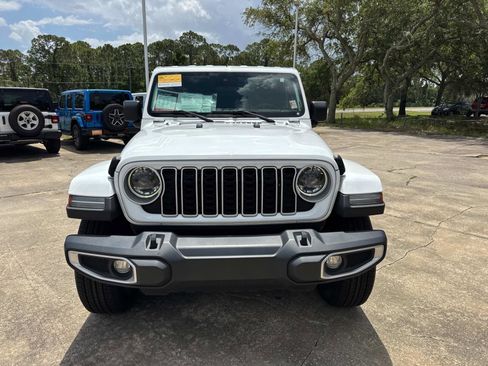 Certified 2024 Jeep Wrangler Unlimited Sahara AWD/4WD image 8