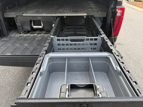 Used 2025 GMC Sierra 3500 Denali Ultimate AWD/4WD image 15
