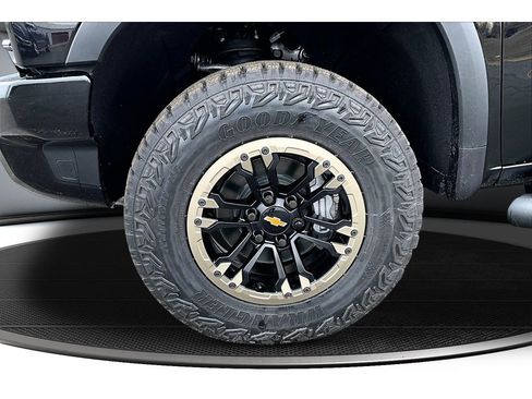 New 2026 Chevrolet Silverado 1500 ZR2 image 13