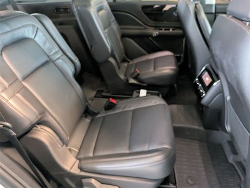 Used 2025 Lincoln Aviator Reserve w/ Jet Appearance Package image 21