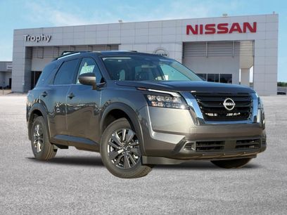 New 2025 Nissan Pathfinder SV