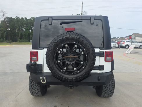 Used 2016 Jeep Wrangler Sport w/ Quick Order Package 24S AWD/4WD image 15
